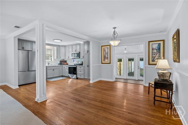 5205 Habersham Street, Savannah, GA 31405