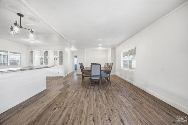 3535 Stine Road 4, Bakersfield, CA 93309