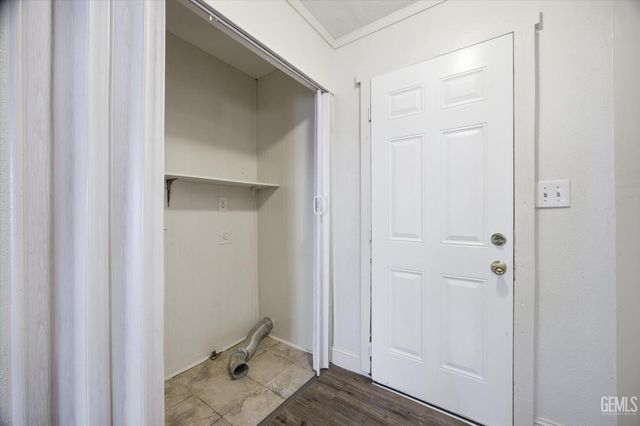 3535 Stine Road 4, Bakersfield, CA 93309