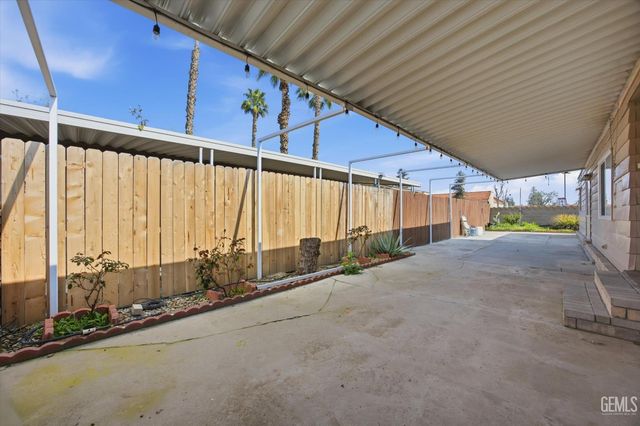 3535 Stine Road 4, Bakersfield, CA 93309