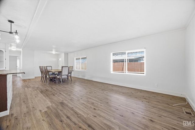 3535 Stine Road 4, Bakersfield, CA 93309