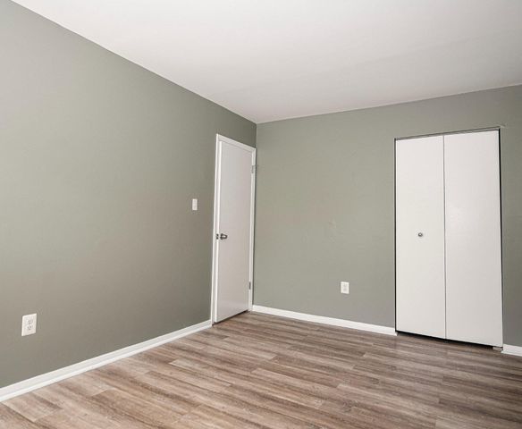 135 BOURBON CT, Baltimore, MD 21234