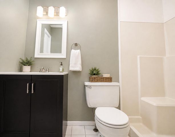 135 BOURBON CT, Baltimore, MD 21234