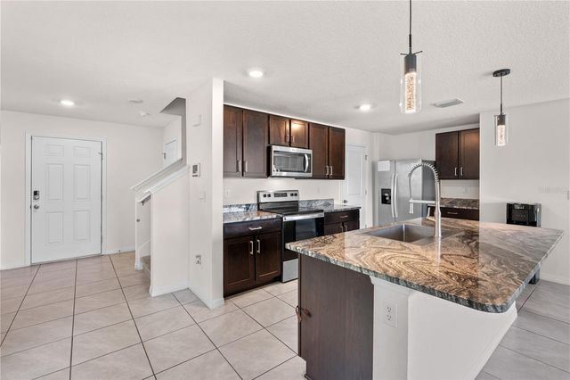 13576 WHISKEY DAISY DRIVE, Dade City, FL 33525