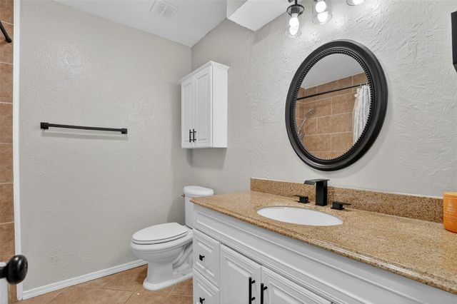 124 Pickard Drive, Mcloud, OK 74851