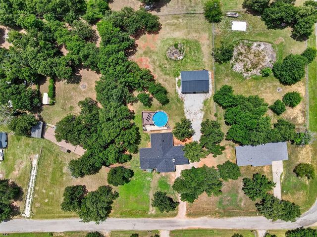 124 Pickard Drive, Mcloud, OK 74851