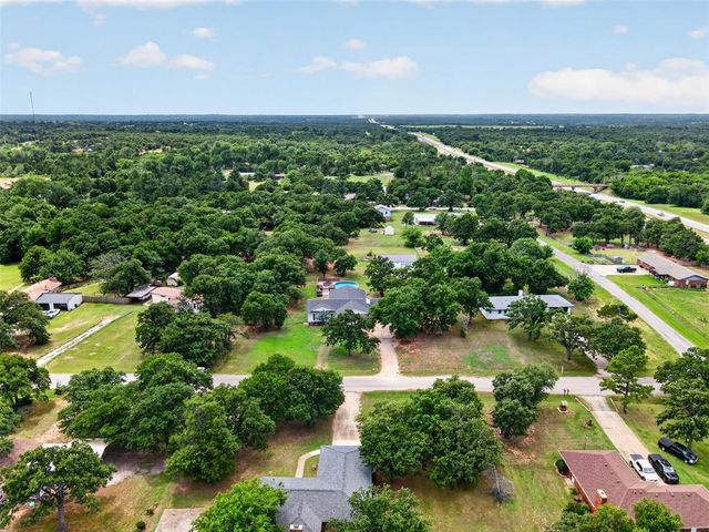 124 Pickard Drive, Mcloud, OK 74851