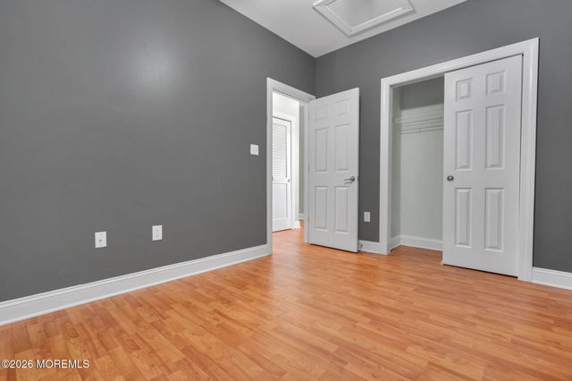 140 E Camp Walk, Island Heights, NJ 08732