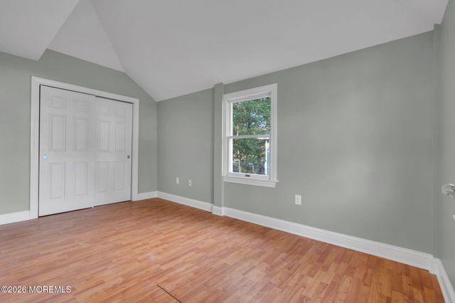 140 E Camp Walk, Island Heights, NJ 08732