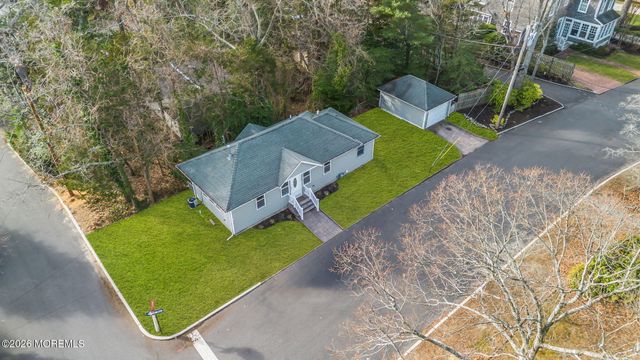 140 E Camp Walk, Island Heights, NJ 08732