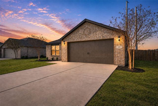 144 Barbwire Way, Newark, TX 76071