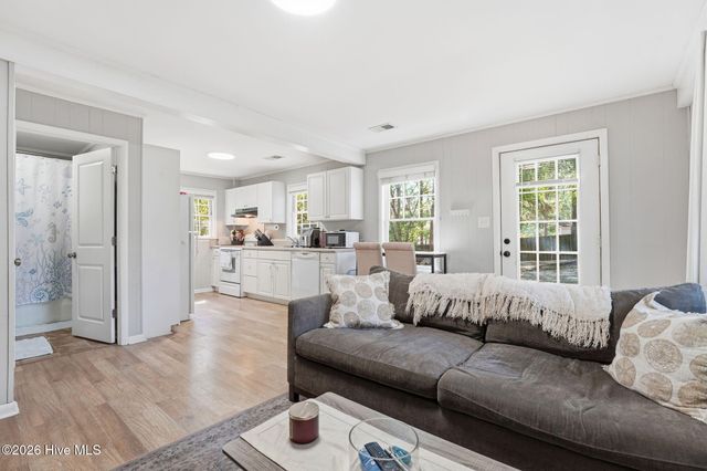 1425 Central Drive, Southern Pines, NC 28387