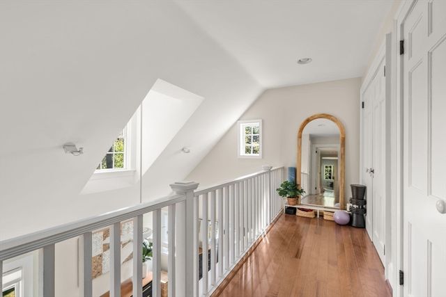 47 Indian Head Rd, Framingham, MA 01701