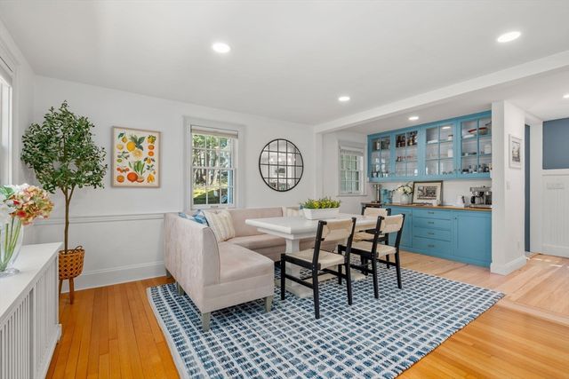 47 Indian Head Rd, Framingham, MA 01701