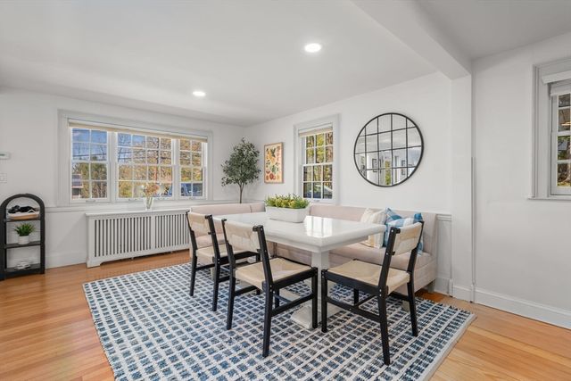 47 Indian Head Rd, Framingham, MA 01701