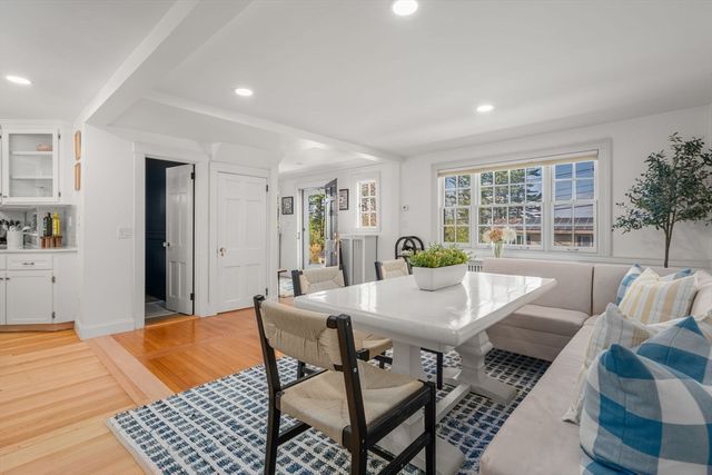 47 Indian Head Rd, Framingham, MA 01701