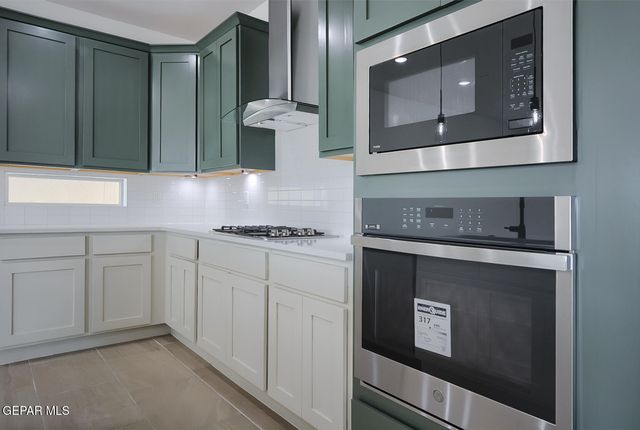 12605 AMESBURY, El Paso, TX 79928