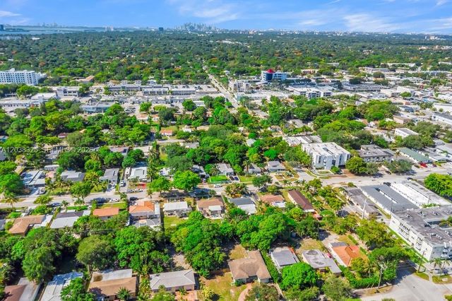 831 NE 128th St, North Miami, FL 33161