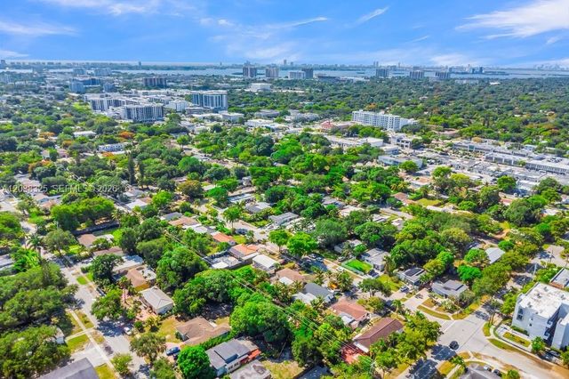831 NE 128th St, North Miami, FL 33161
