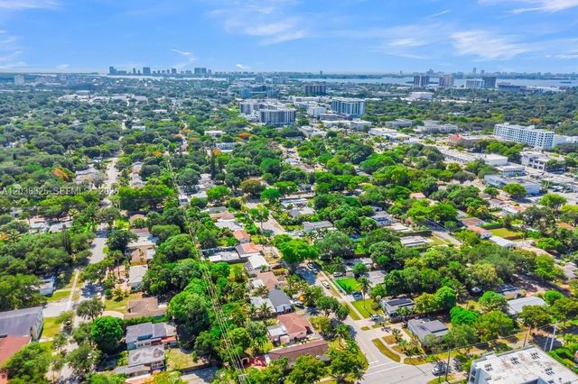 831 NE 128th St, North Miami, FL 33161