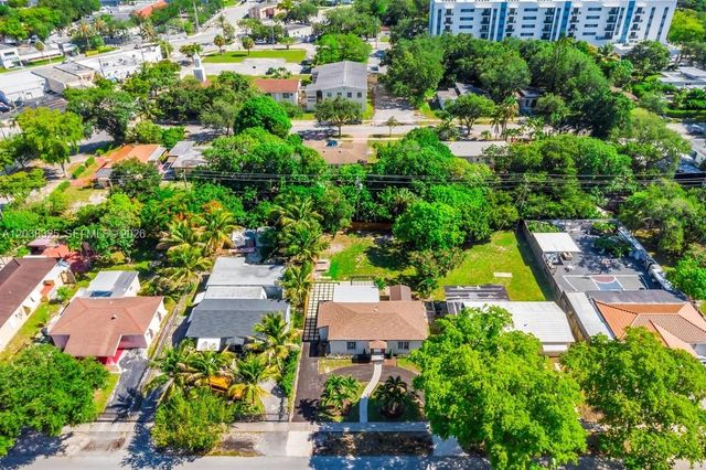 831 NE 128th St, North Miami, FL 33161