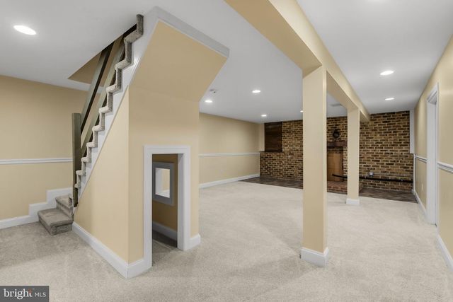 305 PARTRIDGE DR, Lititz, PA 17543