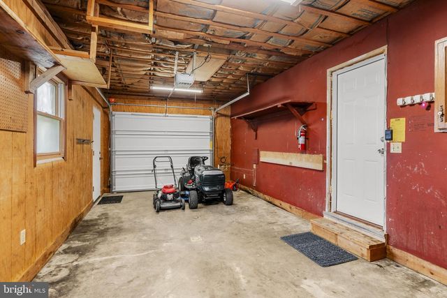 305 PARTRIDGE DR, Lititz, PA 17543