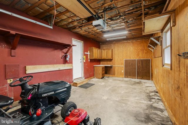 305 PARTRIDGE DR, Lititz, PA 17543