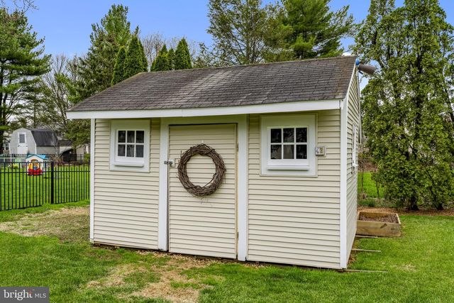 305 PARTRIDGE DR, Lititz, PA 17543