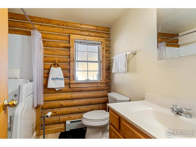 490 Gordon Ct, Livermore, CO 80536