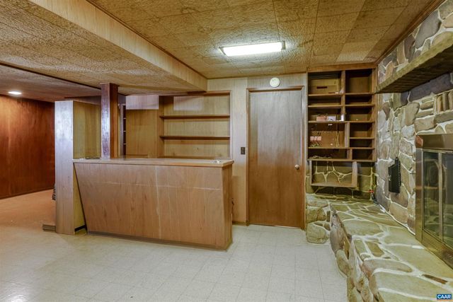 906 ALTA ST, Staunton, VA 24401