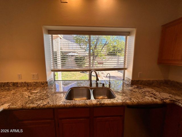 5922 W GARY Drive, Chandler, AZ 85226