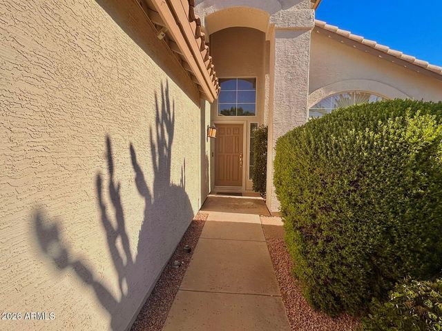 5922 W GARY Drive, Chandler, AZ 85226