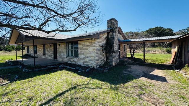 235 Indian Creek Rd, Ingram, TX 78025