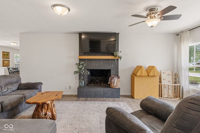 1839 Jolinda Drive, Columbus, IN 47203