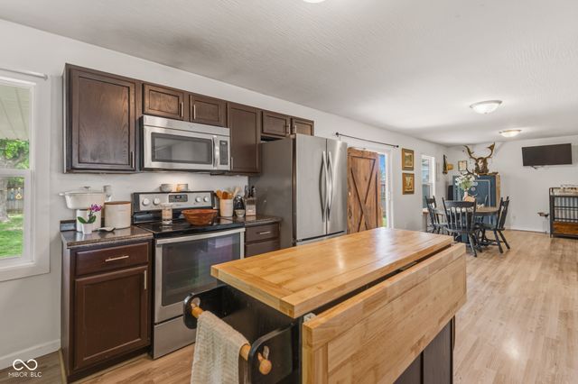 1839 Jolinda Drive, Columbus, IN 47203
