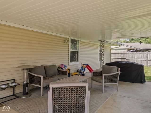 1839 Jolinda Drive, Columbus, IN 47203