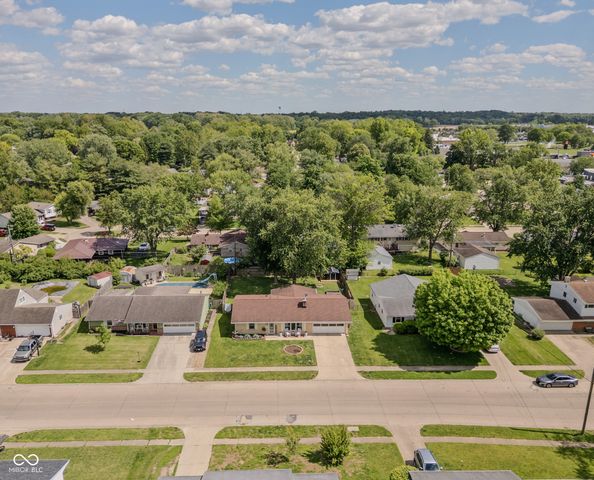 1839 Jolinda Drive, Columbus, IN 47203