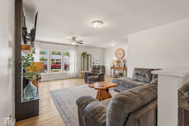 1839 Jolinda Drive, Columbus, IN 47203