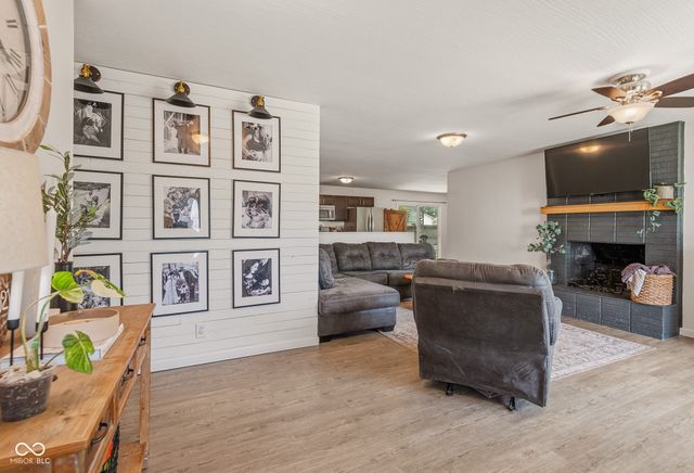 1839 Jolinda Drive, Columbus, IN 47203