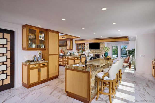 187 Cherry Ave, Carlsbad, CA 92008