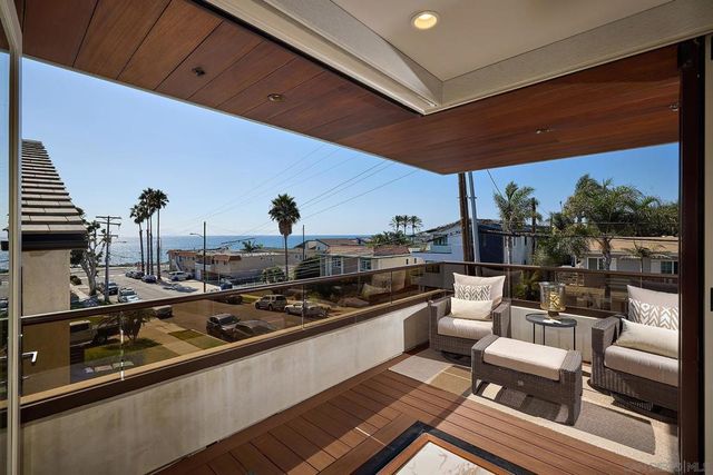 187 Cherry Ave, Carlsbad, CA 92008