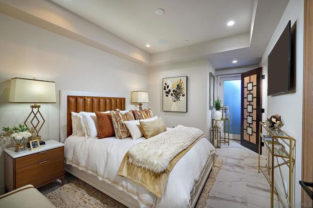 187 Cherry Ave, Carlsbad, CA 92008