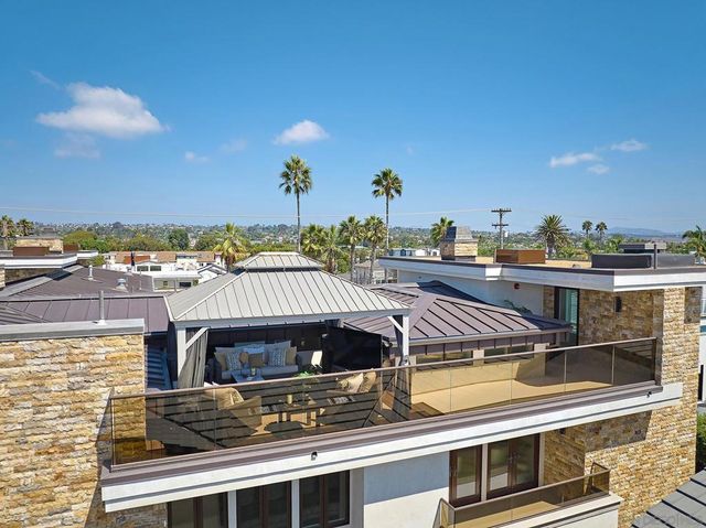 187 Cherry Ave, Carlsbad, CA 92008