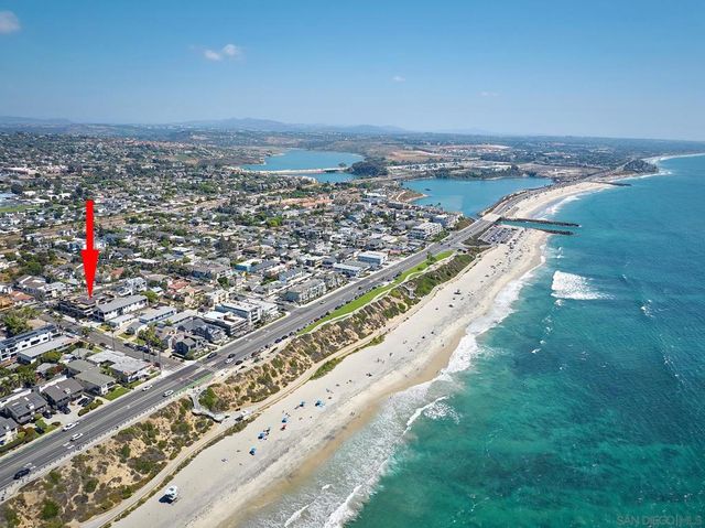 187 Cherry Ave, Carlsbad, CA 92008