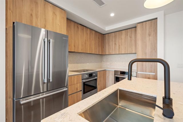 84 East Ave 1803, Austin, TX 78701