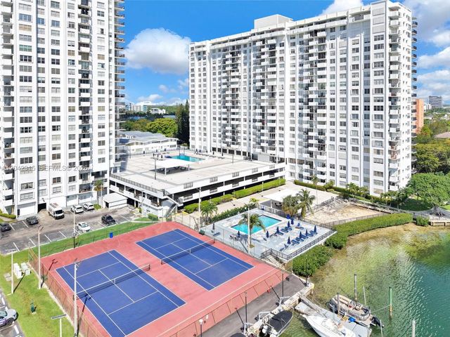 2750 NE 183rd St 2410, Aventura, FL 33160