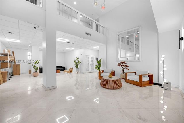 2750 NE 183rd St 2410, Aventura, FL 33160