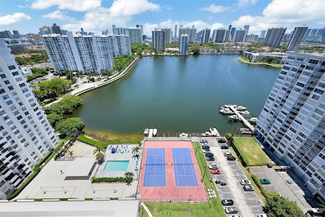 2750 NE 183rd St 2410, Aventura, FL 33160