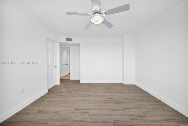 2750 NE 183rd St 2410, Aventura, FL 33160